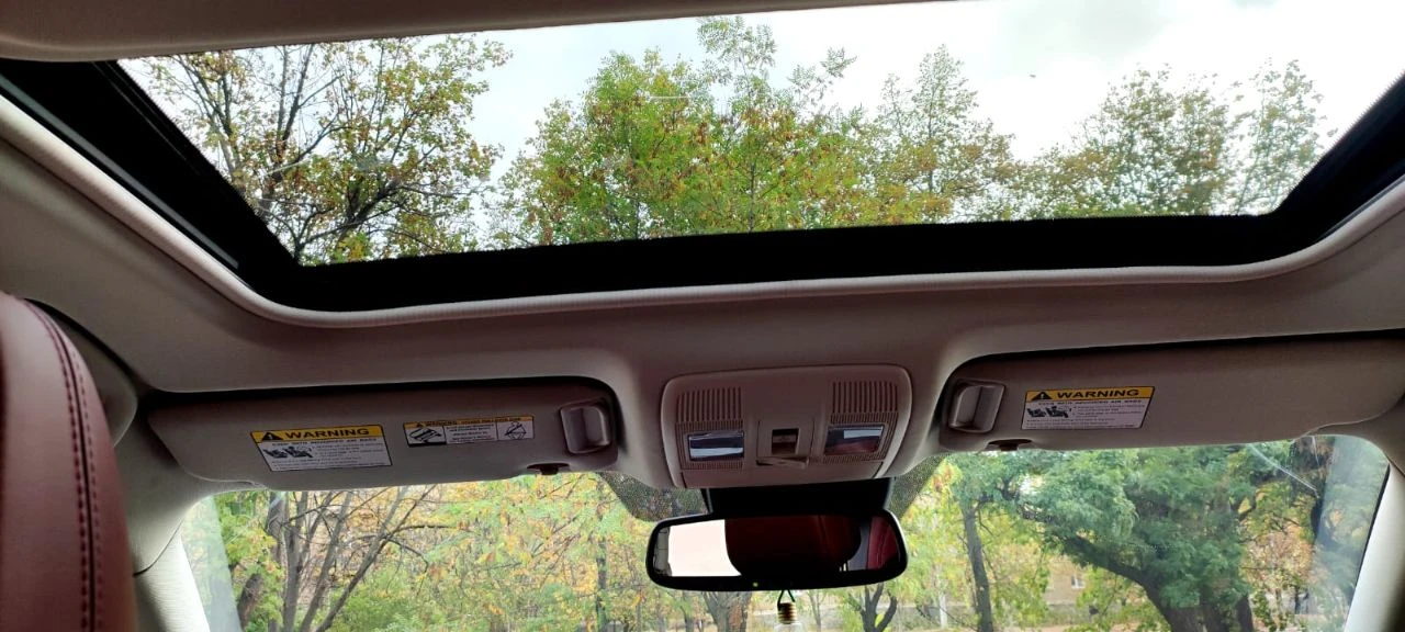 Продам мазда сх -5 2020 года, пробег 81 тыс. км. двигатель 2,5 турбо (230 л. с. авто очень динамичное. )коробка автомат айсин, полный привод. серого цвета(фото не передаёт глубину цвета). бортовой компьютер, раздельный климат -контроль, люк, бордовый кожаный салон( шикарный вид), электропривод сидений с памятью, подогревы сидений, зеркал, стёкол, слепые зоны, кожаный мультируль, кнопка старт- стоп, безключевой доступ, функция удержание полосы и дистанции, мультимедиа, стереосистема боссе, блютуз, камера заднего вида, фары линзованные, легкосплавные оригинальные диски с отличной резиной. авто обслужено, новые масла "леквимоль ", фильтра. подвеска сбитая, авто без вложений. цена 2,9 млн, торг. более детально по телефону+79493560528, +79493202480 - фотография - 12