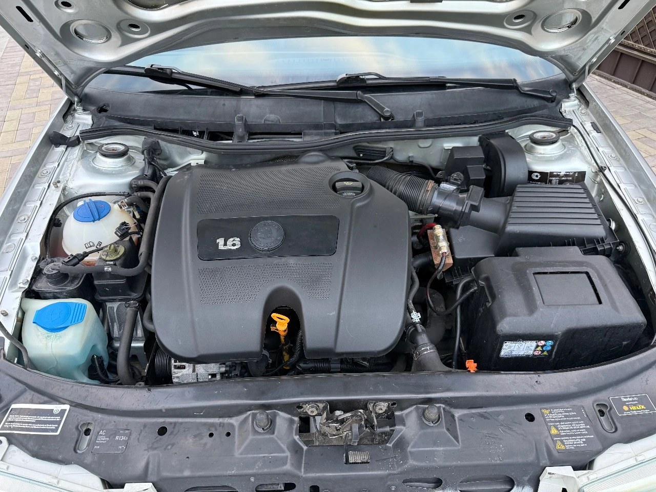 Продам шкоду в очень хорошем состоянии таких шкод очень мало в таком состоянии кузов весь в заводском окрасе за исключением одной детали были сколы на капоте. салон в отличном состоянии кузов обесшумлен стоит хорошая музыка камера заднего вида климат работает авто до первого клиента кто ищет живую шкоду. если вы из далека могу снять видео обзор с толщиномером. остальные вопросы по телефону 🚗марка шкода октавия ⚙️мотор 1.6 бензин 📦коробка механика 🏃‍♂️‍➡️пробег 240 тысяч родной 📅год выпуска 2008 💶цена 670т рублей ☎️тел +79497257498 - фотография - 6