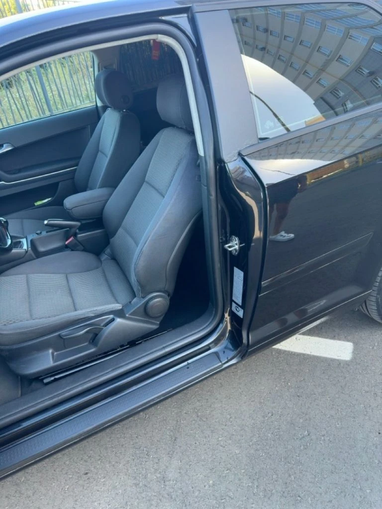 Продам audi a3 8p 1.4 tsi 📌 пробег: 245,000 км 📌 год: 2008 📌 коробка: 6ст механика 📌 цена: 800,000 руб. 📌 контакты: +7 (915) 646-92-30 или пишите в лс 🚗 описание автомобиля: технически идеальное состояние, новая коробка установлена в сентябре прошлого года. я пятый владелец, купил в декабре 2022 года и проехал 70,000 км. машина проверена временем и дальними поездками – ни разу не подвела! фары: установлены bi-led линзы (идеальный свет). мультимедиа: android-магнитола с carplay, максимальная комплектация и камера заднего хода. климат: работает без нареканий. двигатель и коробка: в отличном состоянии, масло между заменами уходит 200-300 г (меняю каждые 7500 км, использую bardahl). ничего не стучит, турбина в полном порядке. колеса: r16 (зима, шипы) и новая летняя резина куплена в этом году кузов: было небольшое дтп (все фото есть, повреждения незначительные). гнили нет, сколы-рыжики присутствуют, но критичного ничего нет типичные ваговские моменты итог: сел и поехал – все, что нужно, уже сделано. осмотр в горловке. 📞 звоните или пишите, автомобиль ждет нового владельца! - фотография - 8