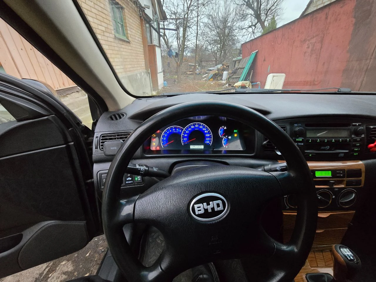 Продам машину bud f3,2011 года, газ евро 4,вписан в стс, состояние сел поехал, хозяин, цена 150т. +79493937412,+79498127211 дмитрий - фотография - 2