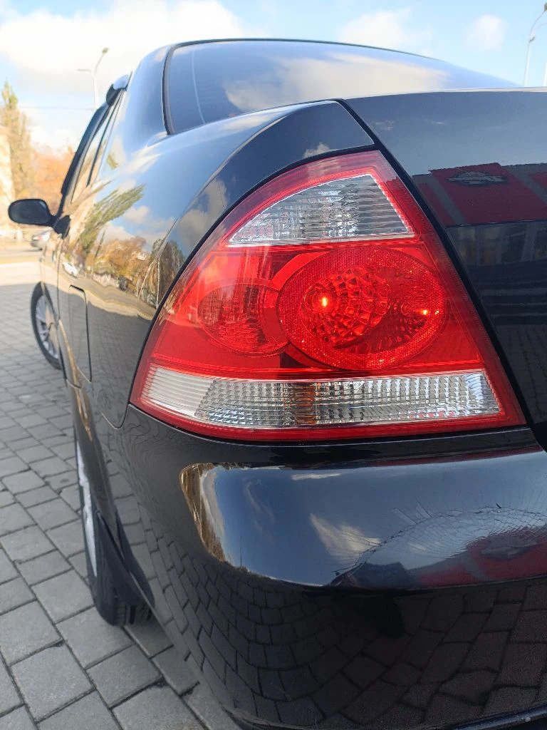 Продам nissan almera classic (2007 г. в.) двигатель 1.6, пробег 280т, в хорошем состоянии. собственник, машиной владею 2.5 года. по машине было много чего сделано. из последнего был заменен радиатор кондиционера, ремень генератора, установлены новые фары. весной была замена сцепления, тросов ручника, хороший аккумулятор, по ходовой части нареканий никаких. прошлой зимой была замена радиатора печки. по кузову есть следы эксплуатации, дыр и всего прочего нет. 2 комплекта свежей резины. двигатель масла не ест ни грамма, замена каждые 5-6 т. за все время машина не разу не подвела, все что нужно было менять - менялось, каждая кнопка работает. от машины не избавляюсь, любые проверки за ваш счет, машина полностью обслужена, вложений не требует, покупкой останетесь довольны. по документам порядок. переоформление в мрэо. цена 540.000 ₽, торг заинтересованным людям в разумных пределах. территориально донецк тел. +7(949)323-48-82 звонить можно в любое время - фотография - 6