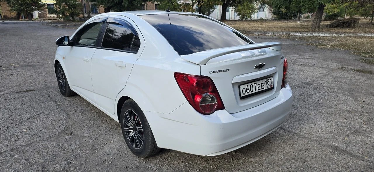 Продам chevrolet aveo t300 год 2013. пробег 168 т. в очень хорошем состоянии, без вложений. все опции работают в штатном режиме, обслужена. новая резина. цена 765 000 рублей. осмотр г. петровское. дополнительная информация по телефону ☎ 📞 + 7 959 238 87 13 - фотография - 4
