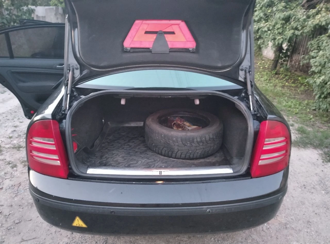 Продам шкода суперб, 1,8т, ат, , 2005гв, 240000км, газ-бензин. подробности по телефону+79595200704 - фотография - 9