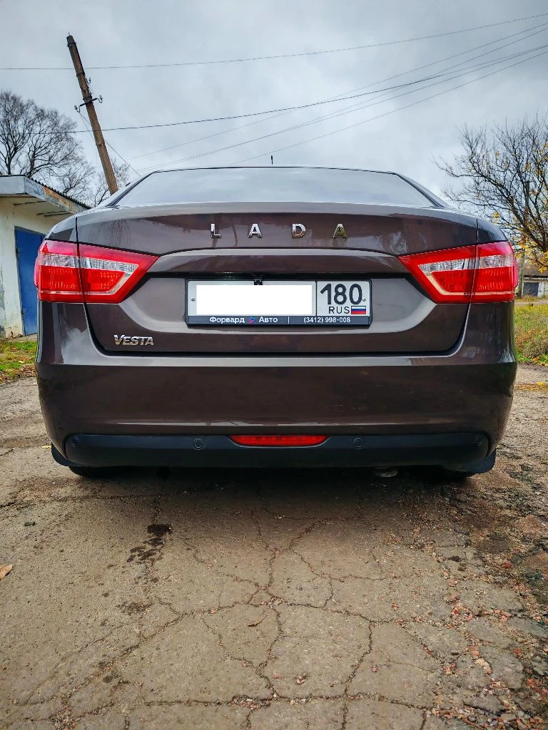 Здравствуйте! продам отличный автомобиль lada vesta. год выпуска 2020. лучшая качественная досанкционная сборка! обьм 1,6l (клапана не гнет!). кпп механика. пробег 73000 км. супер красивый и практичный цвет"aнгкop"! состояние нового авто! машина без дтп и прочих неприятностей, ни одного крашенного элемента (кузов оцинкован!). все стекла родные заводские. бережное гаражное хранение, все зоны риска в броне плёнке. установлена магнитола teyes cc3l 2к, камера заднего вида, сигнализация с автозапуском. установлены дхо двухцветные. регулировка руля по высоте и вылету. высокий клиренс и стальная защита двигателя. малый расход топлива. машина полностью обслужена и не требует ни каких вложений. очень крепкое, надежное, проверенное временем не дорогое в обслуживании авто! документы в порядке - хозяин. цена 930 000 руб. лучшее предложение по региону! горловка. +79493841764. - фотография - 11
