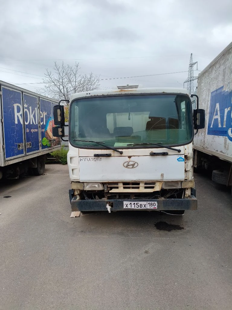 Продам hyundai hd-120 рефрижератор. пробег 279330.год 2011.на ходу, есть недочеты по кабине и кузову... - фотография