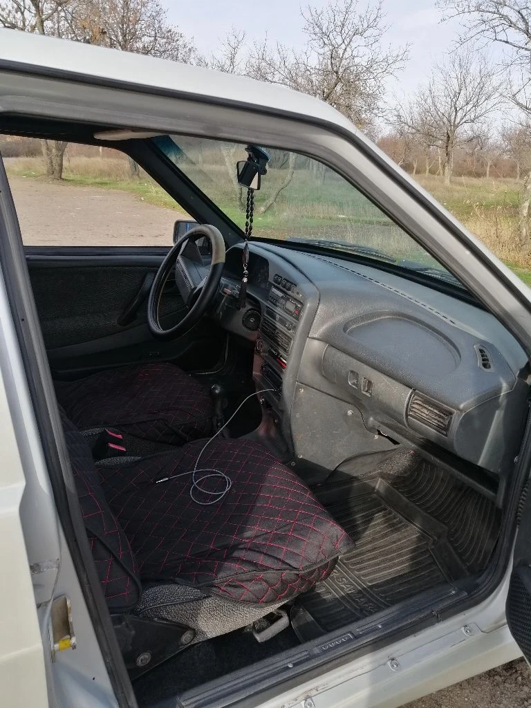 Продам ваз 2115, 2005 г. , 1.5 л. цена 250 тыс. руб. торг в хорошем состоянии. документы чистые, без штрафов, запретов, ограничений. дкп, стс, птс на руках. по технике отлично все. мотор работает тихо, масла, коробка без нареканий, не выбивает, не хрустит. кузов ровный, без рыжиков. электрика исправна. 2 эл. стеклоподъёмника. печка греет. дно, пороги, стаканы, целые. музыка играет не плохо. лобовое целое. резина зима, свежая r14. автомобиль на полном ходу. салон ухожен. макеевка, шахтерск +79496306865 - фотография - 8