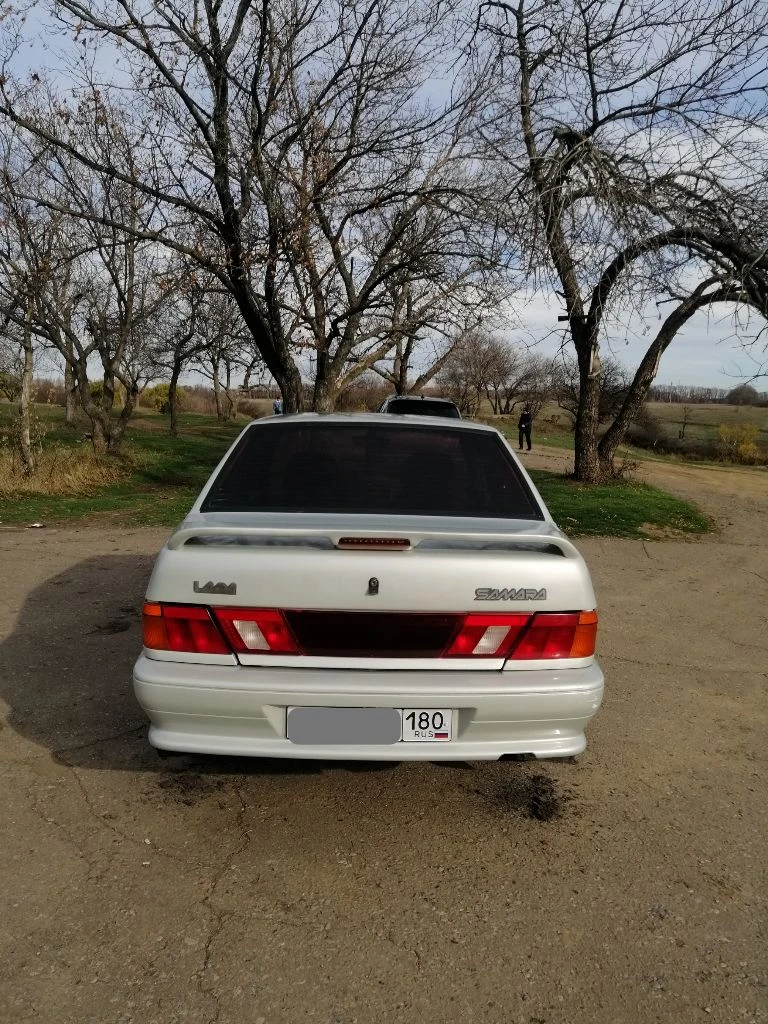 Продам ваз 2115, 2005 г. , 1.5 л. цена 250 тыс. руб. торг в хорошем состоянии. документы чистые, без штрафов, запретов, ограничений. дкп, стс, птс на руках. по технике отлично все. мотор работает тихо, масла, коробка без нареканий, не выбивает, не хрустит. кузов ровный, без рыжиков. электрика исправна. 2 эл. стеклоподъёмника. печка греет. дно, пороги, стаканы, целые. музыка играет не плохо. лобовое целое. резина зима, свежая r14. автомобиль на полном ходу. салон ухожен. макеевка, шахтерск +79496306865 - фотография - 3