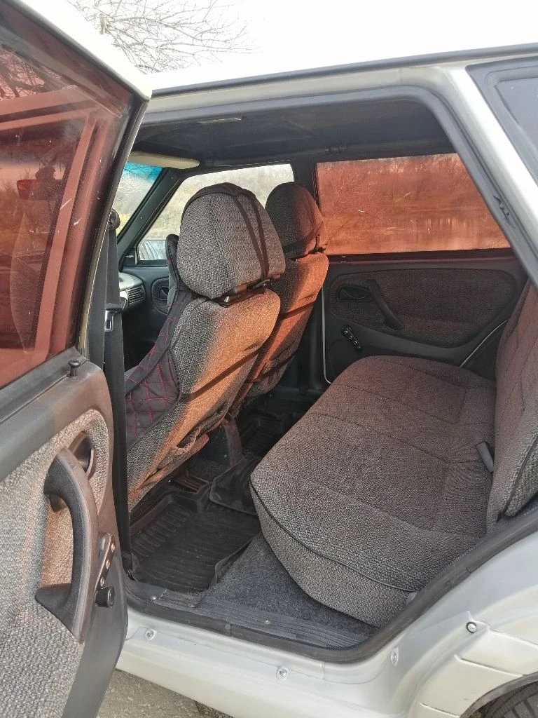 Продам ваз 2115, 2005 г. , 1.5 л. цена 250 тыс. руб. торг в хорошем состоянии. документы чистые, без штрафов, запретов, ограничений. дкп, стс, птс на руках. по технике отлично все. мотор работает тихо, масла, коробка без нареканий, не выбивает, не хрустит. кузов ровный, без рыжиков. электрика исправна. 2 эл. стеклоподъёмника. печка греет. дно, пороги, стаканы, целые. музыка играет не плохо. лобовое целое. резина зима, свежая r14. автомобиль на полном ходу. салон ухожен. макеевка, шахтерск +79496306865 - фотография - 16