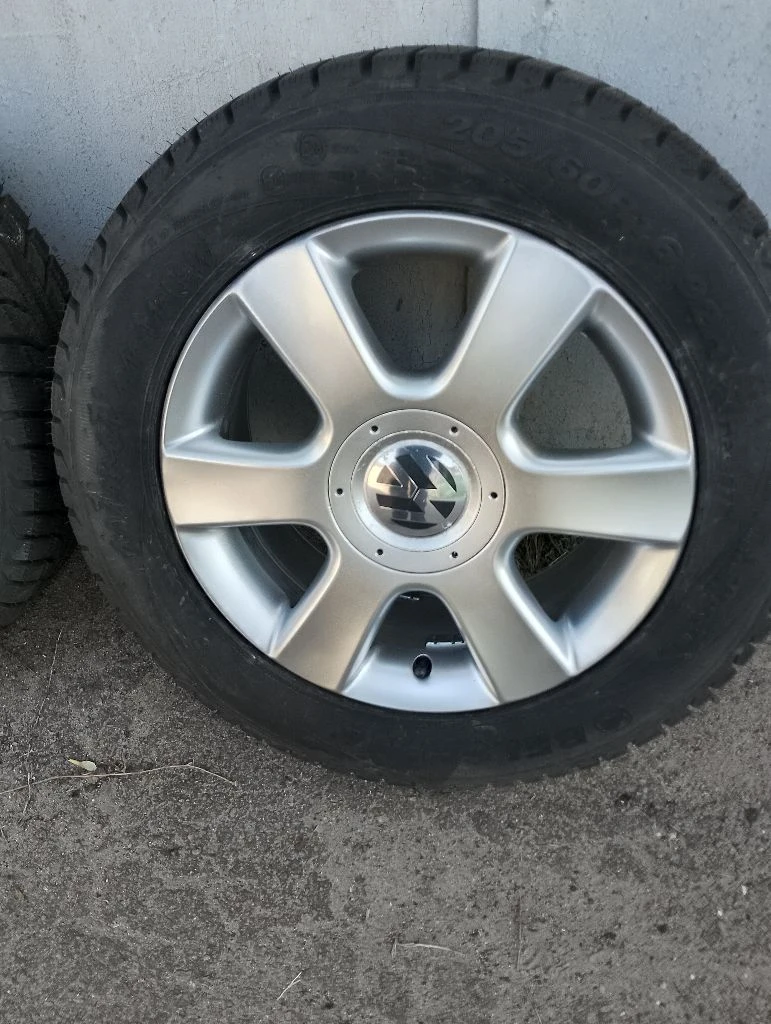 Продам оригинальные легкосплавные диски в хорошем состоянии ww 6.5j+ r16 rdc 5+112 dia 57,1 et50 с новой резиной, белшина 205 60 16 цена 55т. руб. тел +7 949 365 89 88 горловка тел+7 949 815 83 08 whatsapp. - фотография - 3