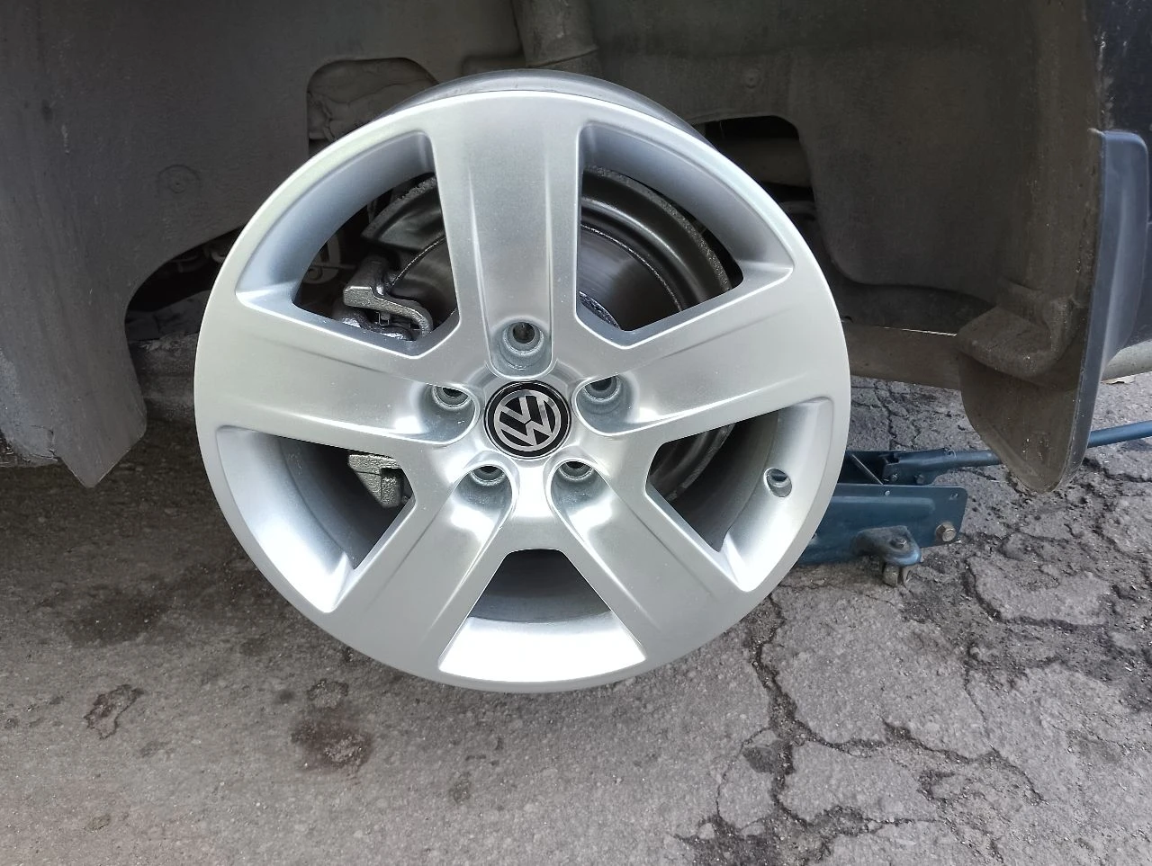 Продам диски ауди, фольцваген 7j+16 rdc 5+112 dia 57.1 et 42.цена 32 т. руб. тел +7 949 365 89 88.г горловка. тел+7 949 815 83 08 whatsapp. - фотография - 5
