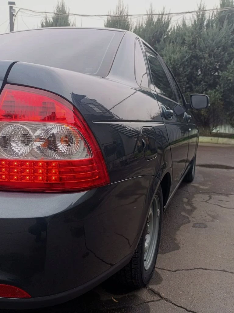 Продам lada priora 2012 года выпуска. я собственник, авто оформлено на меня!пробег 65 000 км родной!!! комплектация люкс! авто полностью обслужено, делать ничего не нужно! недавно были заменяны все жидкости: масло в моторе, масло в коробке, тормозная жидкость, антифриз немецкий хофер! по ходовой авто как мячик, также заменил все резинки, салейнблоки, 4 шруза тоже новые, колодки передние и задние! ремень генератора кондиционера, ремень грм 10тыс назад! под капотом заменяны все прокладки соединений, мотор не троит, не сопит, не течёт, работает всё ровно, гидрики не стучат! мотор родной, как есть, никто в него не лазил, масло от замены до замены! фильтр воздушный, салонный новые! кондёр морозит как надо! в фарах ближний и дальний хорошие леды, туманки линзы свет отличный! по кузову рыжиков нет, оброботона моволью : дно, арки, багажник, двери, капот! керамика 2 слоя! в родном окрасе, цвет "цунами". авто в живую смотриться достойно, лучше чем на фото! продажа по причине покупки другого авто! резина зимняя новоя!!! есть комплект летней, проехал один сезон! сигнализация с автозапуском "starline". любые проверки приветствуются! 650тыс руб. все вопросы по телефону! +79494782672 - фотография - 6