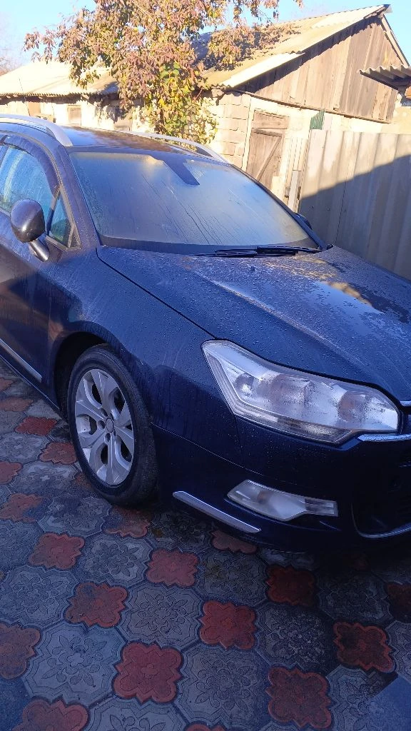 Ситроен с5 2008 года универсал: 2.0 бензин. пневмоподвеска работает отлично, ходовая на отлично, но есть мелочи которые нужно поменять. расскажу подробнее по телефону 750000т. р торг у капота. т(+79591224880):телеграм(+79495316209)пробег (230225) - фотография - 9