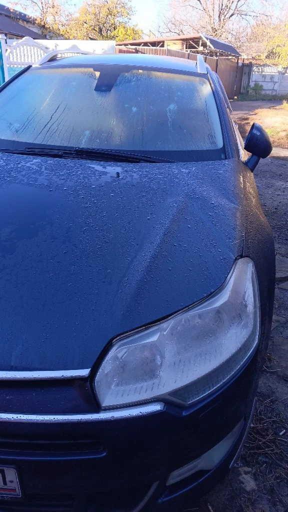 Ситроен с5 2008 года универсал: 2.0 бензин. пневмоподвеска работает отлично, ходовая на отлично, но есть мелочи которые нужно поменять. расскажу подробнее по телефону 750000т. р торг у капота. т(+79591224880):телеграм(+79495316209)пробег (230225) - фотография - 3