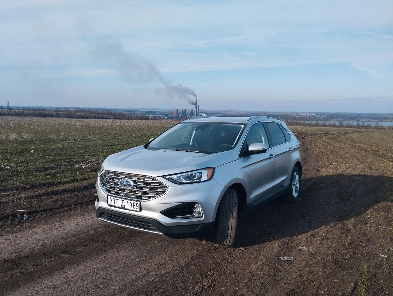 Ford edge se 2019 год, бензин, 2.0, 252 л. с пробег 35000 1 владелец 2.400 000 рублей осмотр донецк - фотография - 2