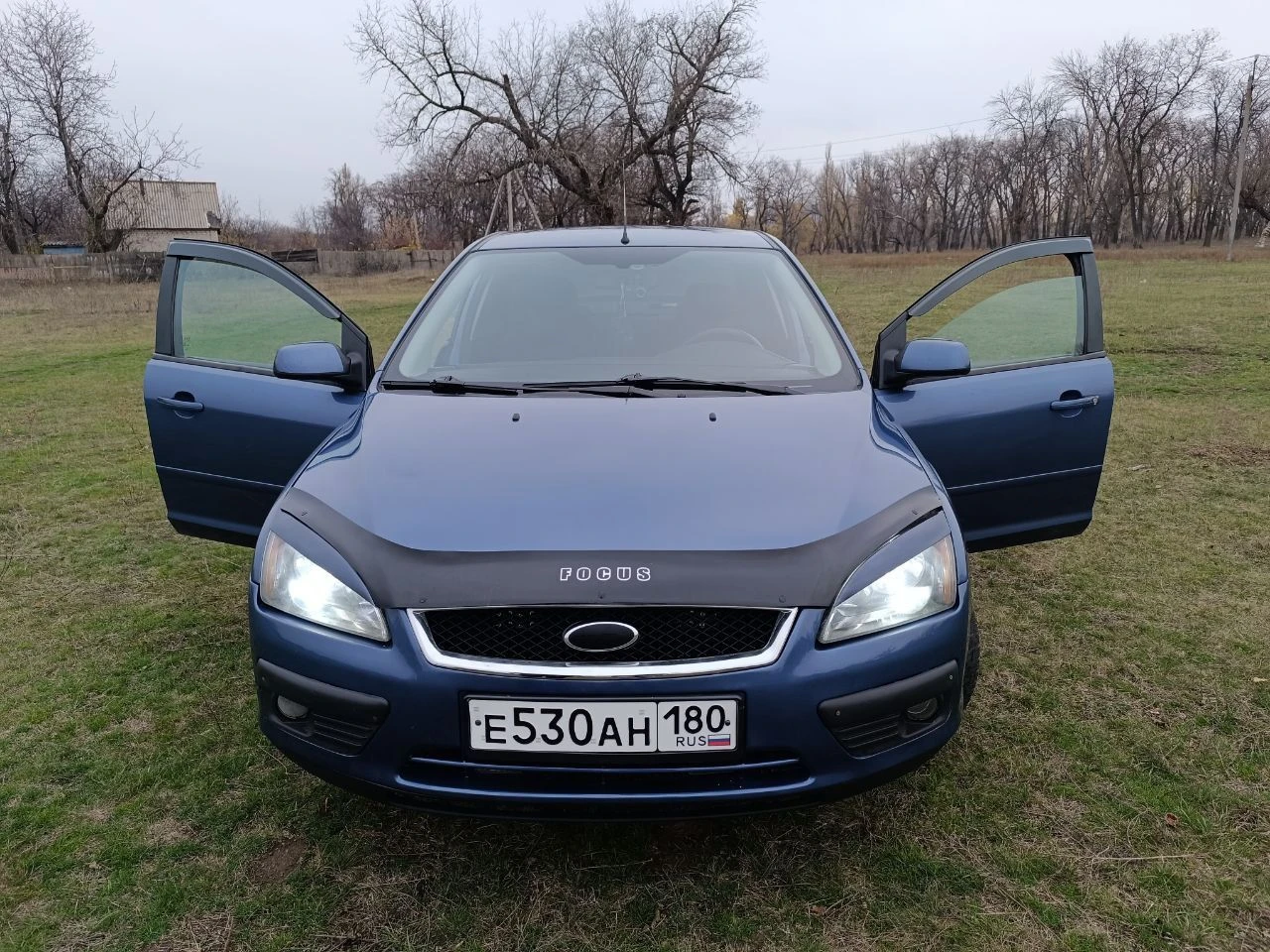 Продам ford focus 2 2006 года. объём двигателя 1.8 (125 л. с. ) бензин. пробег 261тыс. установлен контрактный двигатель с пробегом 90 тыс. комплектация: стеклоподъёмники 2, кондиционер, подогрев окон, подогрев передних сидений, андроид экран, хорошее звучание музыки. ходовка в порядке. резина новая зима. с документами порядок. цена: 530 000. торг. вопросы по телефону: +79493286625 (теграмм, макс). - фотография - 8