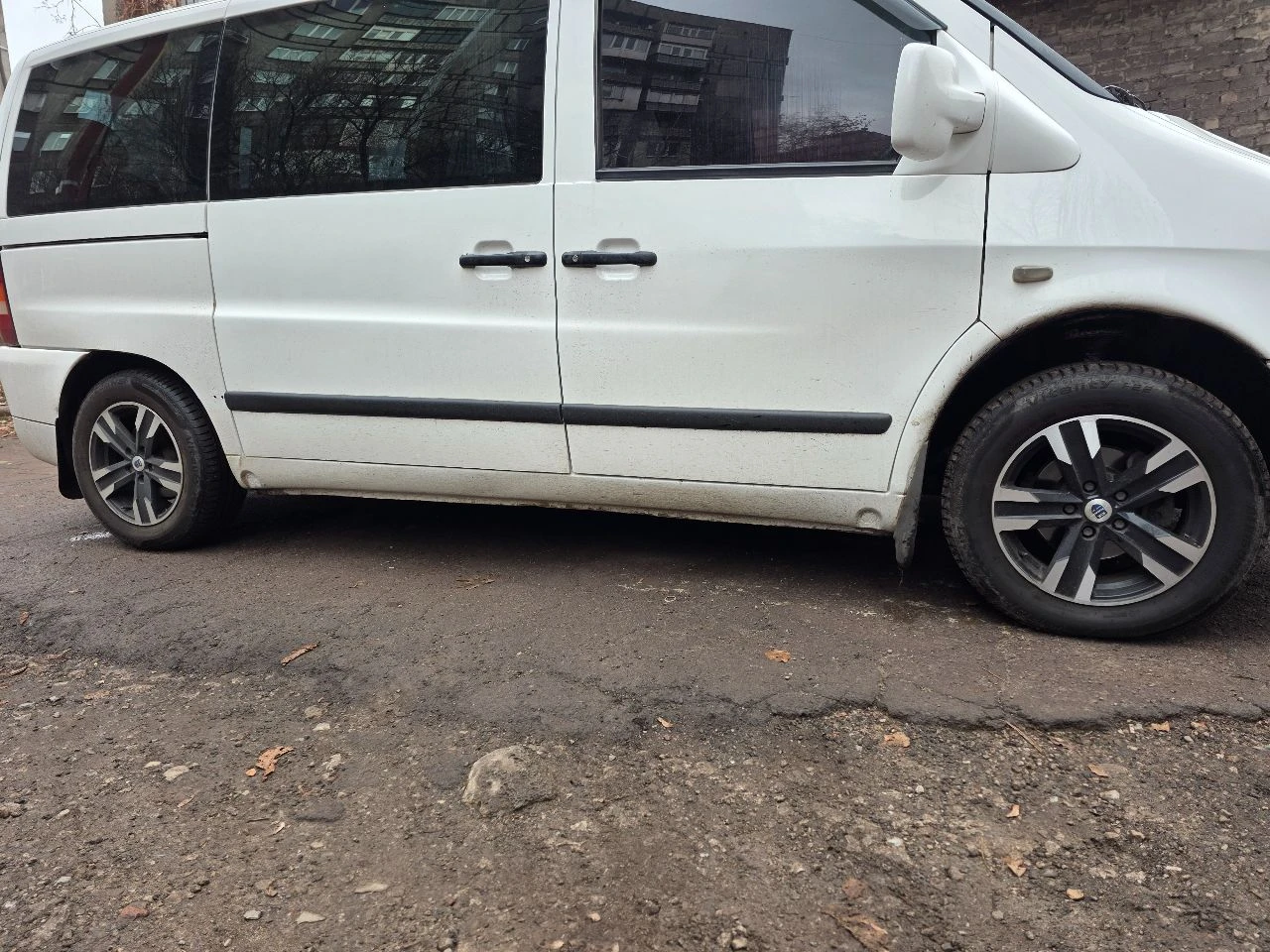 Продам mercedes vito 108 2001 года + 7 949 426 18 96 иван 750 000 торг - фотография - 3