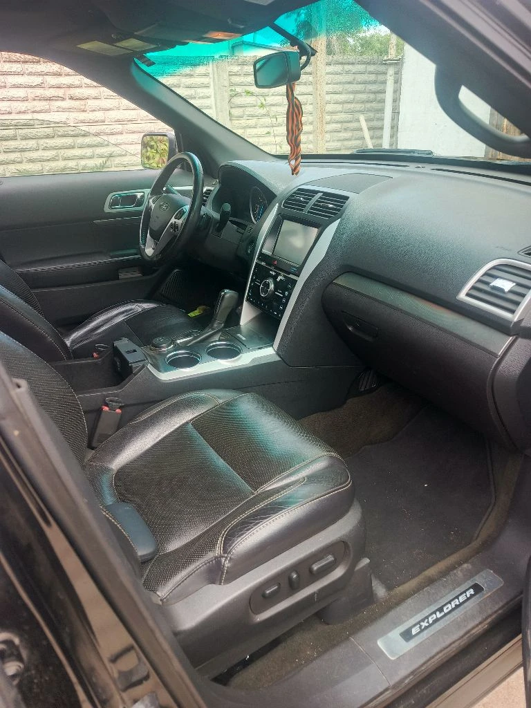 Форд эксплорер 2013года бензин, двигатель 3.5, коробка автомат. салон 6 мест цена 1730000руб тел+79591835593 - фотография - 4