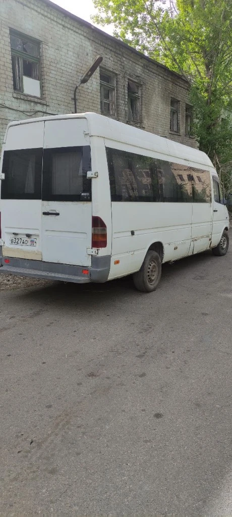 Mercedes-benz 310 1999г. продам на запчасти 250000₽ торг уместен г. луганск +7 (952) 605-06-92 +7 (9... - фотография