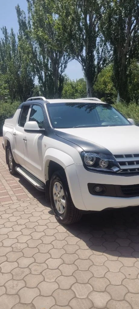 Фольксваген амарок. год выпуска - 2012. объем 2.0 битурбодизель, мкп. пробег 187 000 км. автомобиль был приобретен в 2016 году. по птс - вы будете вторым владельцем. автомобиль на 180 регионе, без штрафов и запретов, любые проверки за ваш счет, переоформление в мрэо. авто в отличном состоянии для своих лет. два года назад полностью обработано днище антикорозийкой. выкрашена в раптор. 50 км назад заменены масла, фильтра, ремни, произведено регламентное то. в дтп не участвовал. дополнительно стоит камера заднего хода, сигнализация "пандора". салон ухоженный и не прокуренный. могу рассмотреть обмен на авто с акп. седаны и лифтбэки, не предлагать. , а также машины старше 2014 года выпуска. разумный торг возле авто реальному покупателю. цена 2200000 рублей. телефон +79495550055. есть телеграмм. - фотография - 6