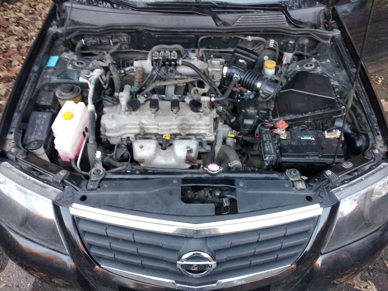 Nissan almera classic b10 2011 года выпуска, двигатель 1.6(qg16de, цепной привод грм, 107лс)кпп механика 5ст, комплектация pe plus: кондиционер, сигнализация, abs, подогрев передних сидений, обогрев зеркал, магнитола 2din, управление магнитолой на руле, (установлено гбо евро 4, в птс не вписано), два комплекта ключей, новая зимняя резина, запретов, штрафов, ограничений нет, продажа только с переоформлением. пробег 158 тыс. владею больше года, простой, надежный и довольно экономичный автомобиль, срочных вложений не требует, цена 650 000 (торг) +79498635576 (осмотр в донецке, кировский район) если не отвечаю, пишите в телеграмм, на этом же номере - фотография - 5