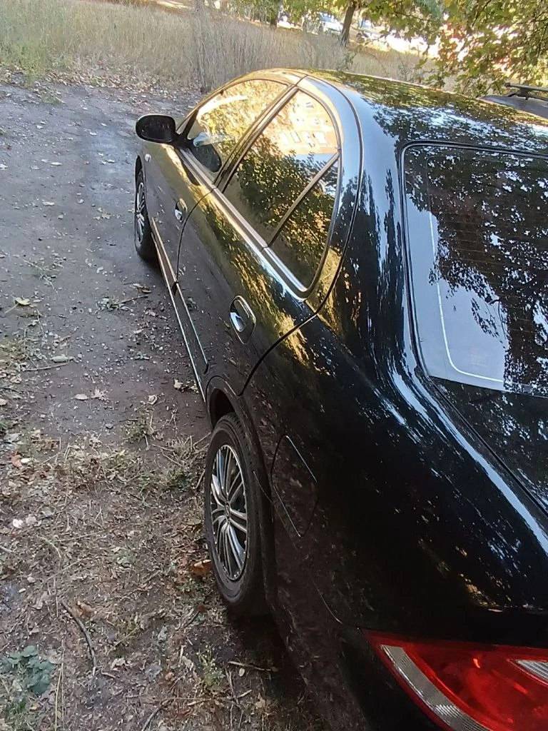 Nissan almera classic b10 2011 года выпуска, двигатель 1.6(qg16de, цепной привод грм, 107лс)кпп меха... - фотография