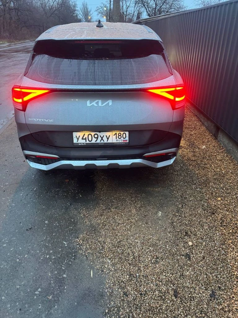 Kia sportage 2024 г.
20 000 Км • 3 500 000 ₽

Состояние нового авто! Продаю свой kia sportage 2024 в комплектации комфорт.
Один владелец, честный пробег 20 тыс. Км, все то — строго у дилера.
Дтп не было — любые проверки приветствуются.

Кузов и салон — как новые

Двигатель и коробка работают идеально

Подвеска без стуков и люфтов

Полный комплект ключей и документов

Авто не требует вложений вообще

Комплектация комфорт: климат-контроль, подогрев руля и сидений, камера заднего вида, датчики парковки, круиз-контроль, led-оптика, мультимедиа с apple carplay/android auto.

Отличный вариант «сел и поехал».
Осмотр в любое время. Торг — у капота.

Макеевка
Телефон : +79495177047 (telegram) - фотография - 7