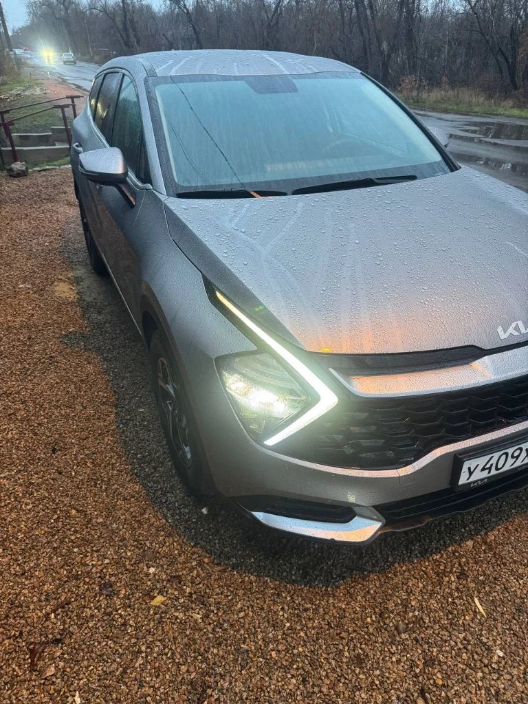 Kia sportage 2024 г.
20 000 Км • 3 500 000 ₽

Состояние нового авто! Продаю свой kia sportage 2024 в комплектации комфорт.
Один владелец, честный пробег 20 тыс. Км, все то — строго у дилера.
Дтп не было — любые проверки приветствуются.

Кузов и салон — как новые

Двигатель и коробка работают идеально

Подвеска без стуков и люфтов

Полный комплект ключей и документов

Авто не требует вложений вообще

Комплектация комфорт: климат-контроль, подогрев руля и сидений, камера заднего вида, датчики парковки, круиз-контроль, led-оптика, мультимедиа с apple carplay/android auto.

Отличный вариант «сел и поехал».
Осмотр в любое время. Торг — у капота.

Макеевка
Телефон : +79495177047 (telegram) - фотография - 8
