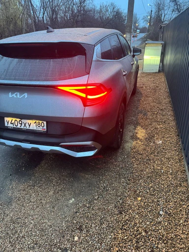 Kia sportage 2024 г.
20 000 Км • 3 500 000 ₽

Состояние нового авто! Продаю свой kia sportage 2024 в комплектации комфорт.
Один владелец, честный пробег 20 тыс. Км, все то — строго у дилера.
Дтп не было — любые проверки приветствуются.

Кузов и салон — как новые

Двигатель и коробка работают идеально

Подвеска без стуков и люфтов

Полный комплект ключей и документов

Авто не требует вложений вообще

Комплектация комфорт: климат-контроль, подогрев руля и сидений, камера заднего вида, датчики парковки, круиз-контроль, led-оптика, мультимедиа с apple carplay/android auto.

Отличный вариант «сел и поехал».
Осмотр в любое время. Торг — у капота.

Макеевка
Телефон : +79495177047 (telegram) - фотография - 4