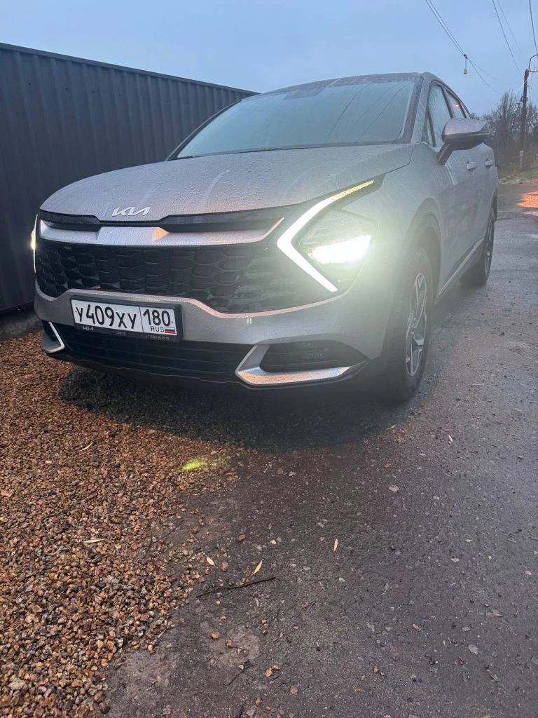 Kia sportage 2024 г.
20 000 Км • 3 500 000 ₽

Состояние нового авто! Продаю свой kia sportage 2024 в комплектации комфорт.
Один владелец, честный пробег 20 тыс. Км, все то — строго у дилера.
Дтп не было — любые проверки приветствуются.

Кузов и салон — как новые

Двигатель и коробка работают идеально

Подвеска без стуков и люфтов

Полный комплект ключей и документов

Авто не требует вложений вообще

Комплектация комфорт: климат-контроль, подогрев руля и сидений, камера заднего вида, датчики парковки, круиз-контроль, led-оптика, мультимедиа с apple carplay/android auto.

Отличный вариант «сел и поехал».
Осмотр в любое время. Торг — у капота.

Макеевка
Телефон : +79495177047 (telegram) - фотография - 6