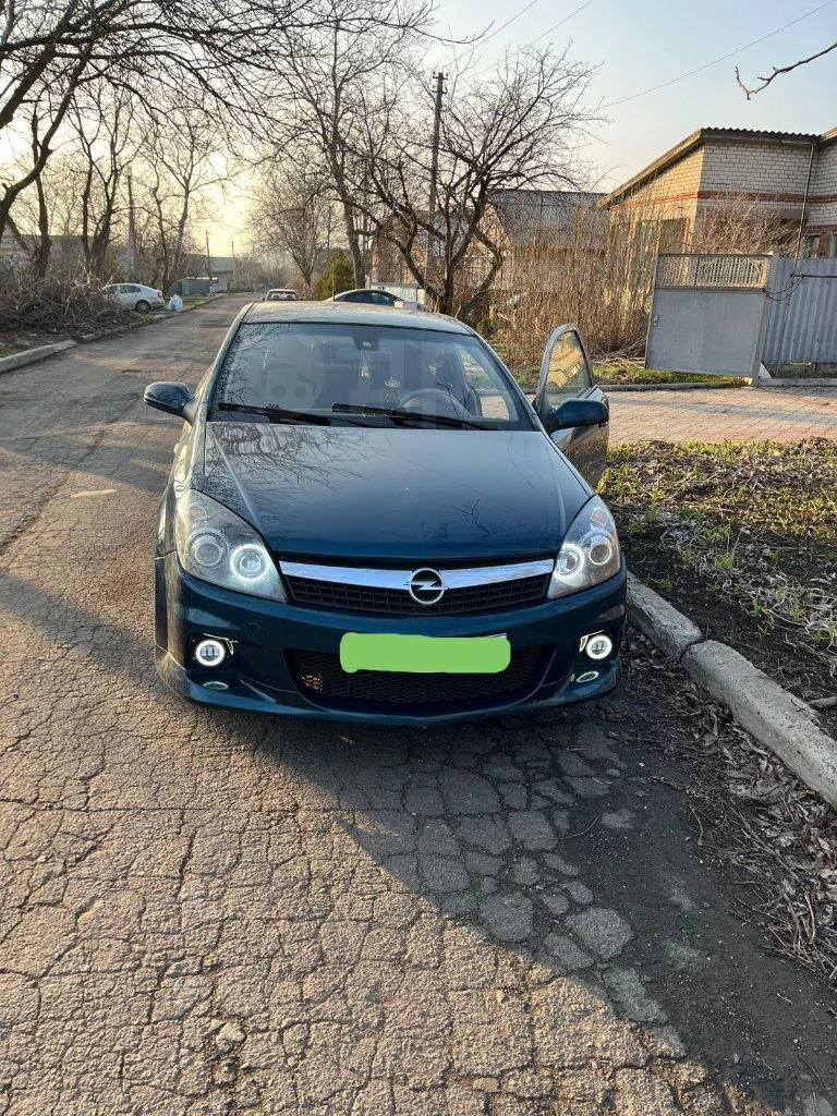 Продаю свой любимый opel astra h gtc 2008 года (робот) — машина, в которую была вложена душа и более... - фотография