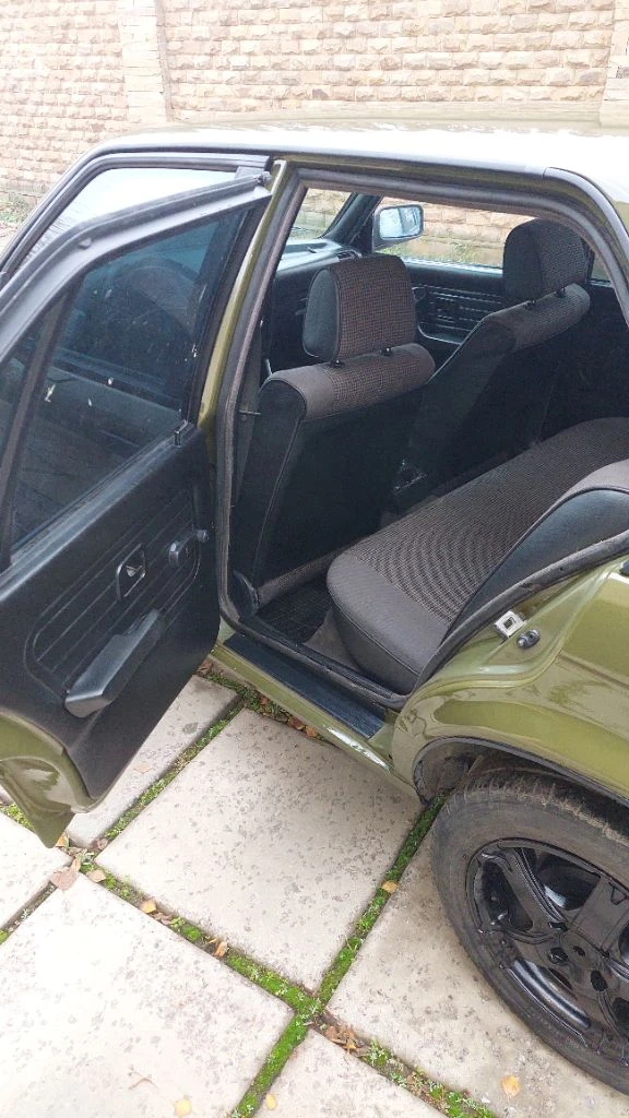 Bmw 316 1984 года. мотор м10b18 карбюратор. цвет по тех. паспорту зеленый. цена 365 тыс. руб. восстанавливал для себя, полностью авто разбирали, производилась лазерная чистка очагов коррозии, сварочные работы (переварены и усилены пороги) и устоанены все дефекты. полная покраска и обработка кузова. установлено новое лобовое стекло, т. к. старое было с трещиной. подвеска сбитая. мотор и кпп работают. вообщем собрал стоковую е30. документы укр. гос номер один. спец. учет. на вопрос почему продаю, мой батя учюдил и надо помочь выйти из ситуации. телефон +79494352454 - фотография - 5