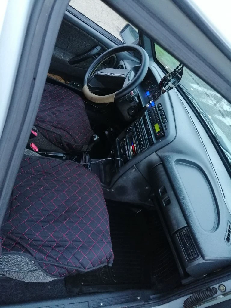 Продам ваз 2115, 2005 г. , 1.5 л. цена 265 тыс. руб. торг в хорошем состоянии. документы чистые, без штрафов, запретов, ограничений. дкп, стс, птс на руках. по технике отлично все. генератор новый, брон. провода, масла, фильтра поменяны. мотор работает тихо, коробка без нареканий, не выбивает, не хрустит. кузов ровный, без рыжиков. электрика исправна. 2 эл. стеклоподъёмника. печка греет. дно, пороги, стаканы, целые. музыка играет не плохо. лобовое целое. резина зима, свежая r14. автомобиль на полном ходу. салон ухожен. макеевка, шахтерск +79496306865 - фотография - 9