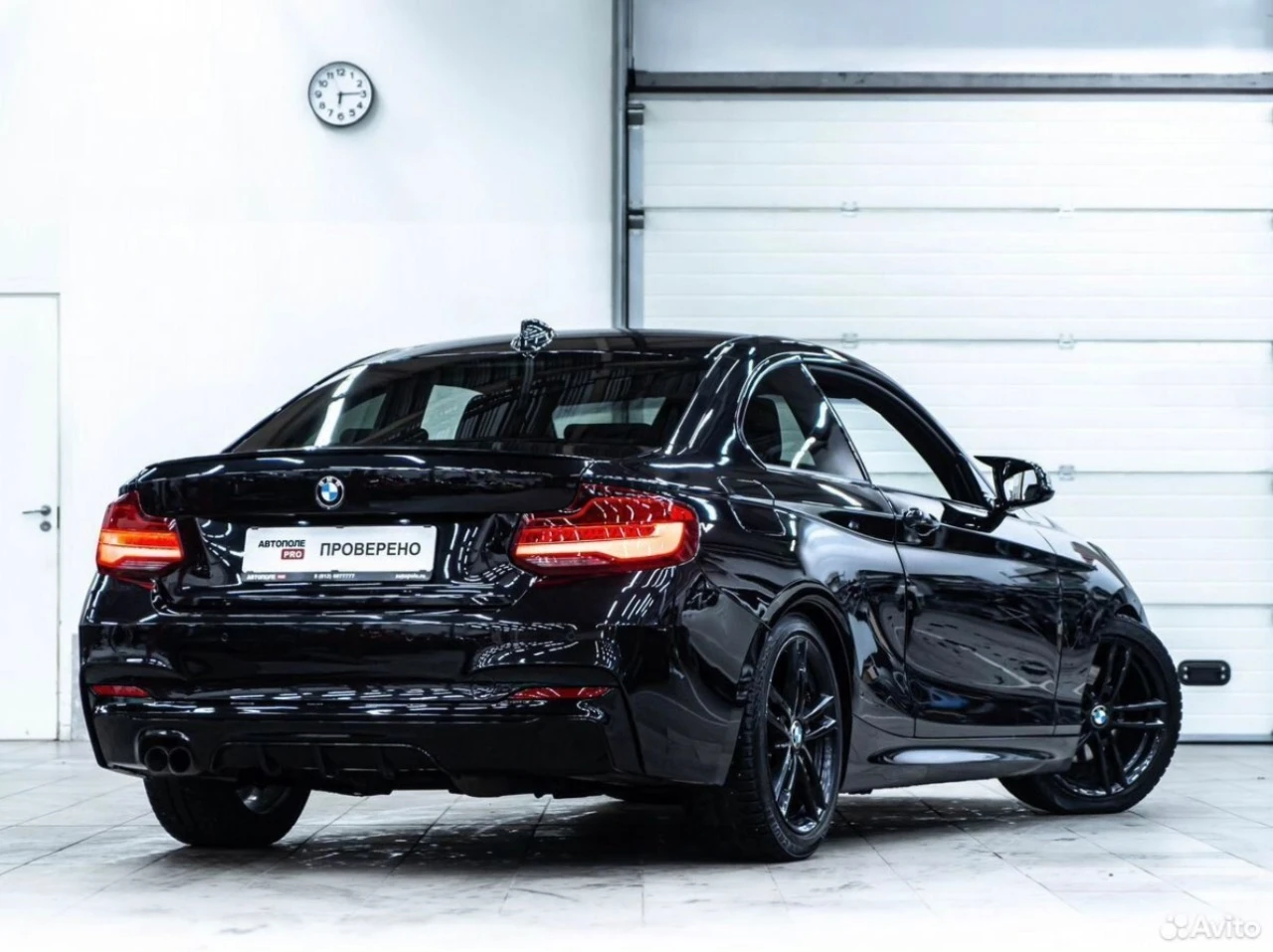 Продам свой личный автомобиль 2017г в отличном состоянии. машина пригнана и прошла 170000 по немецким дорогам, сейчас пробег 240000. коробка автомат, в м-пакете 224 л. с. я в россии второй владелец. своевременное обслуживание в профессиональном сервисе бмв, салон ухожен, в машине не курили!!! машина ухоженная все обслужено, ничего делать не надо. новая зимняя резина. два комплекта ключей, сервисная книжка. обмен не интересует. +79882535659 ватсап, торг у капота - фотография - 3