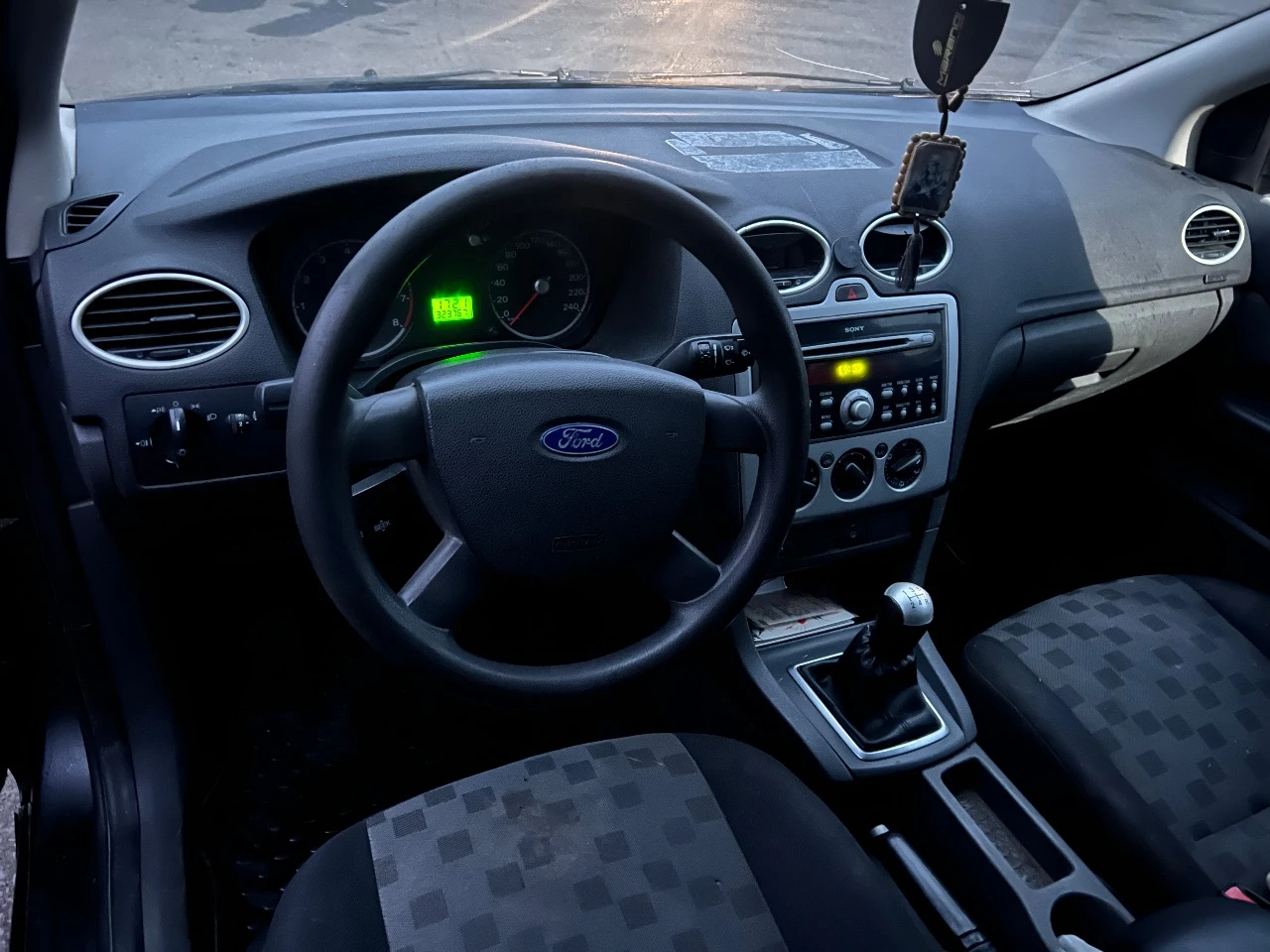 Форд фокус 2 2005 г 1,6 мт зеленая автотека!!! без дтп 1 владелец !!! 323 тыс пробег родной птс документы юридически чистые переоформление без проблем вин код читается (болезнь этих машин) живая технически легкосплавные диски фаркоп круиз контроль электро стеклоподъемники автотеку могу предоставить +7 (949) 868-72-09 кирилл 350 тыс руб донецк - фотография - 5