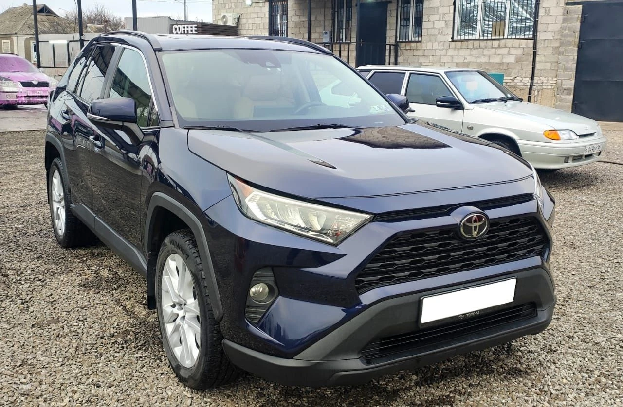 Продам тойота раф 4 2021 год, двигатель 2,5 бензиновый атмосферник 205 л. с. автомат, полный привод,... - фотография