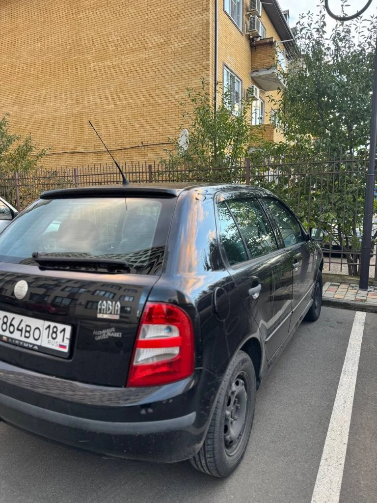 Продам шкода фабиа 2000г без гнили и рыжиков, один хозяин, пробег 150 т км, все работает машина аценкованая, проблем нет. цена 435 т. осмотре. г. снежное. тел +79493918856.торг. - фотография - 7