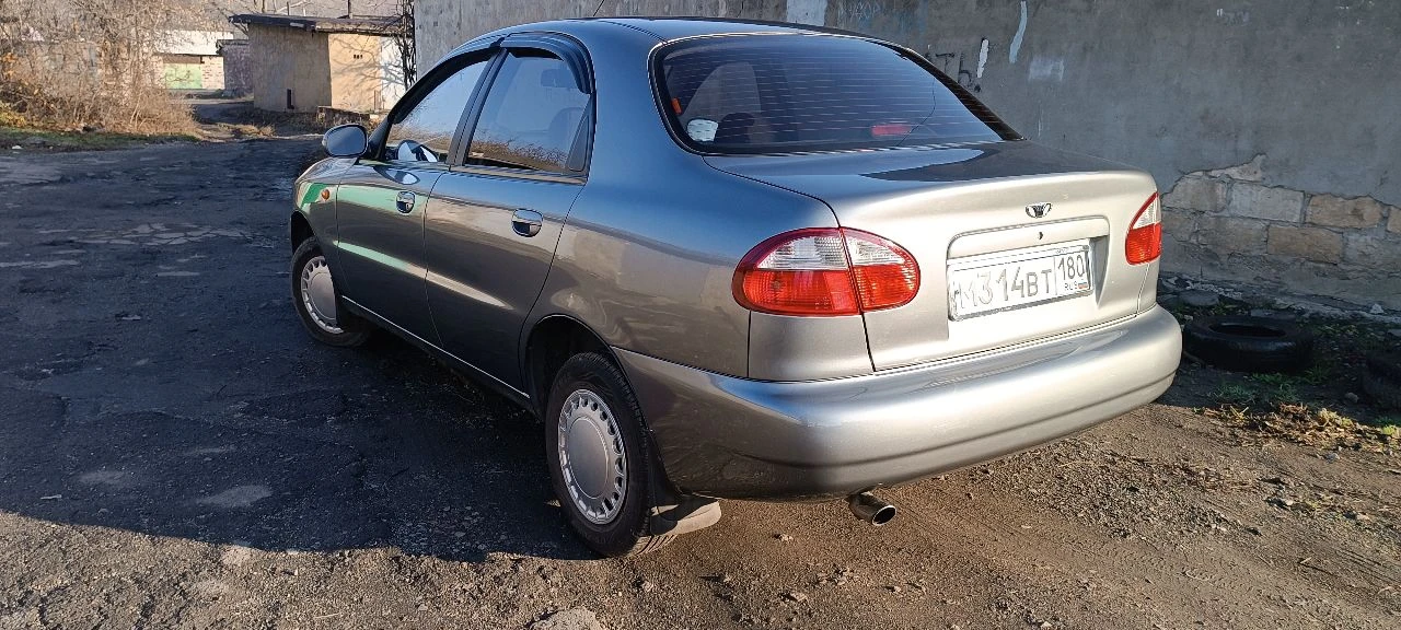 Продам daewoo lanos цена 380 000 тыс. торг в очень хорошем состоянии, полностью обслужена! один владелец за всё время! по документам полное переоформление в мрэо год выпуска 2008 пробег 201 тыс. км мотор 1.5 бензин комплектация: эсп передние, птф, гур сигнализация, цз комплект зимних колёс прилагается осмотр г. макеевка +7 949 607 41 82 цена 380 000 тыс. торг - фотография - 5