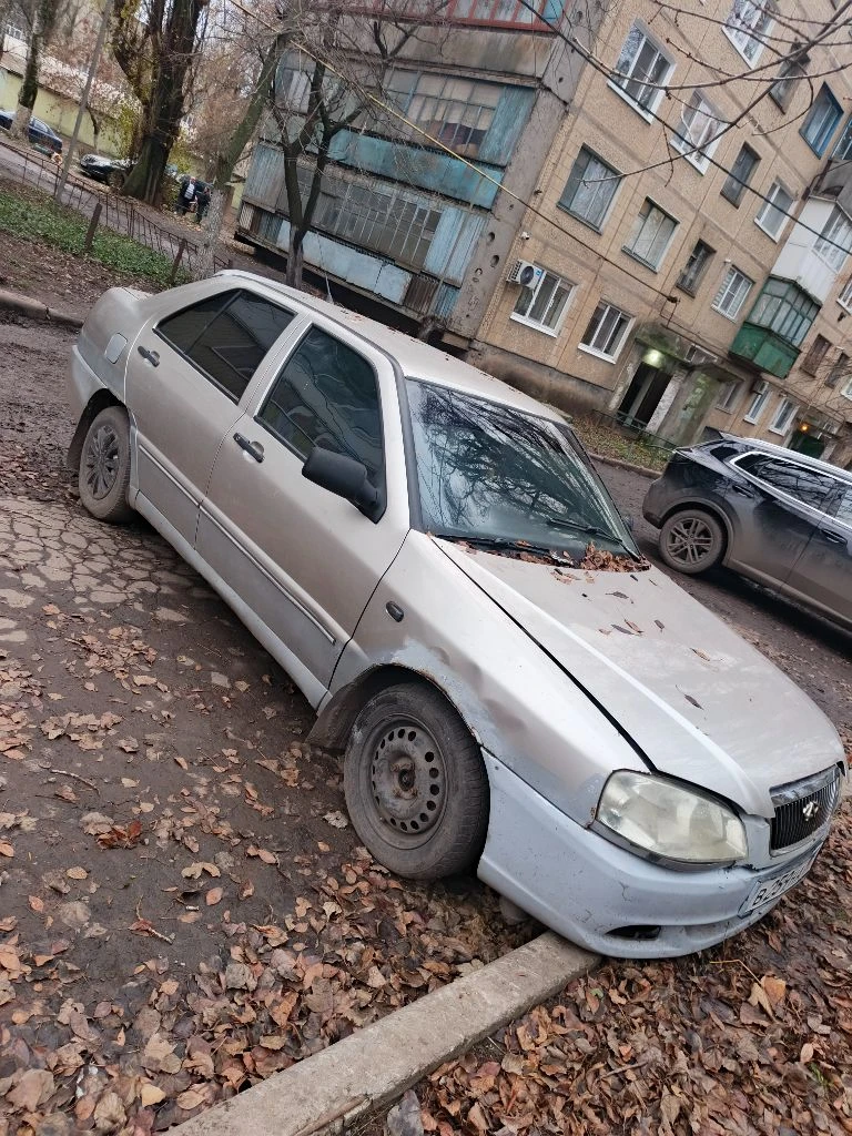 Продам черри амулет 2007 год все свети все моргает, днр учет на времянку встанет, если потребуется дам контакт хозяина, спалено сцепление а так полностью был на боевом ходу, на сцеплении цену скину по днищу не гнилой, если нужно все пофотографирую, хочу за этот аппарат 100.000т. р (торг приветствуется) пишите тг +79493526973 звоните+79496139112 - фотография - 4