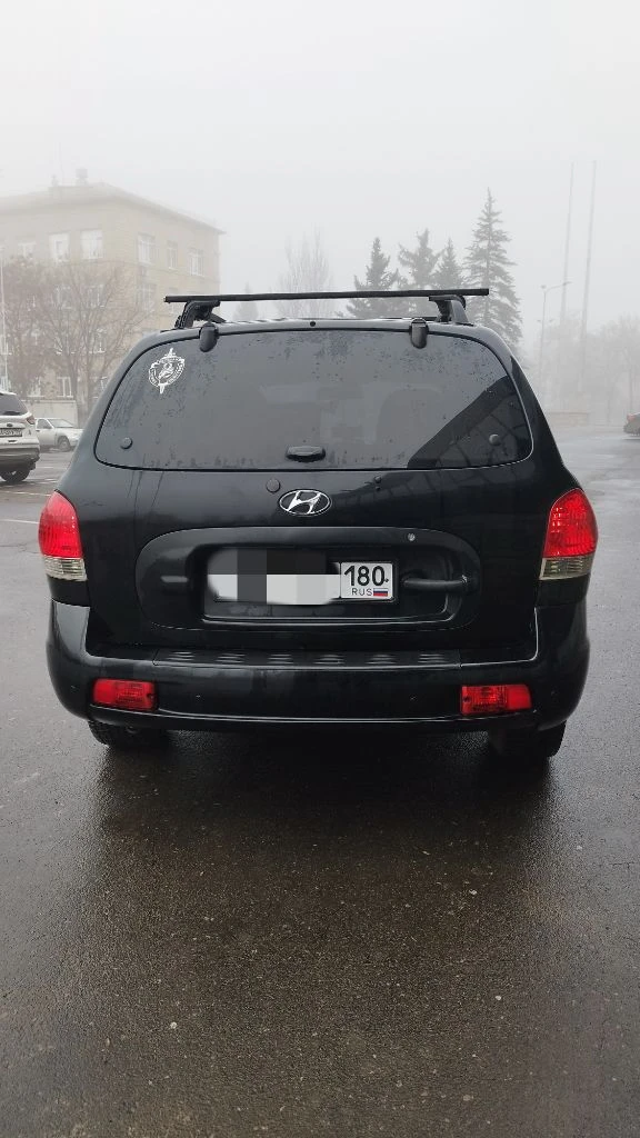 Продам hyundai santa fe classic год выпуска: 2003 поколение: i (2000—2012) пробег: 170 000 км объём двигателя: 2.4 л тип двигателя: бензин коробка передач: автомат привод: передний мощность: 146 л. с. 4 электростеклоподъемника, круиз контроль, бортовой компьютер, сенсорная магнитола 2 din с видеорегистратором, электрозеркала, автозапуск, противотуманные фары, в комплекте резина зима/лето на титанах, по документам все в порядке, я хозяин, есть нюансы по коробке, по лакокрасочным, цена 450 000 руб, торг, донецк, калининский район. по всем вопросам +79494794671. - фотография - 3