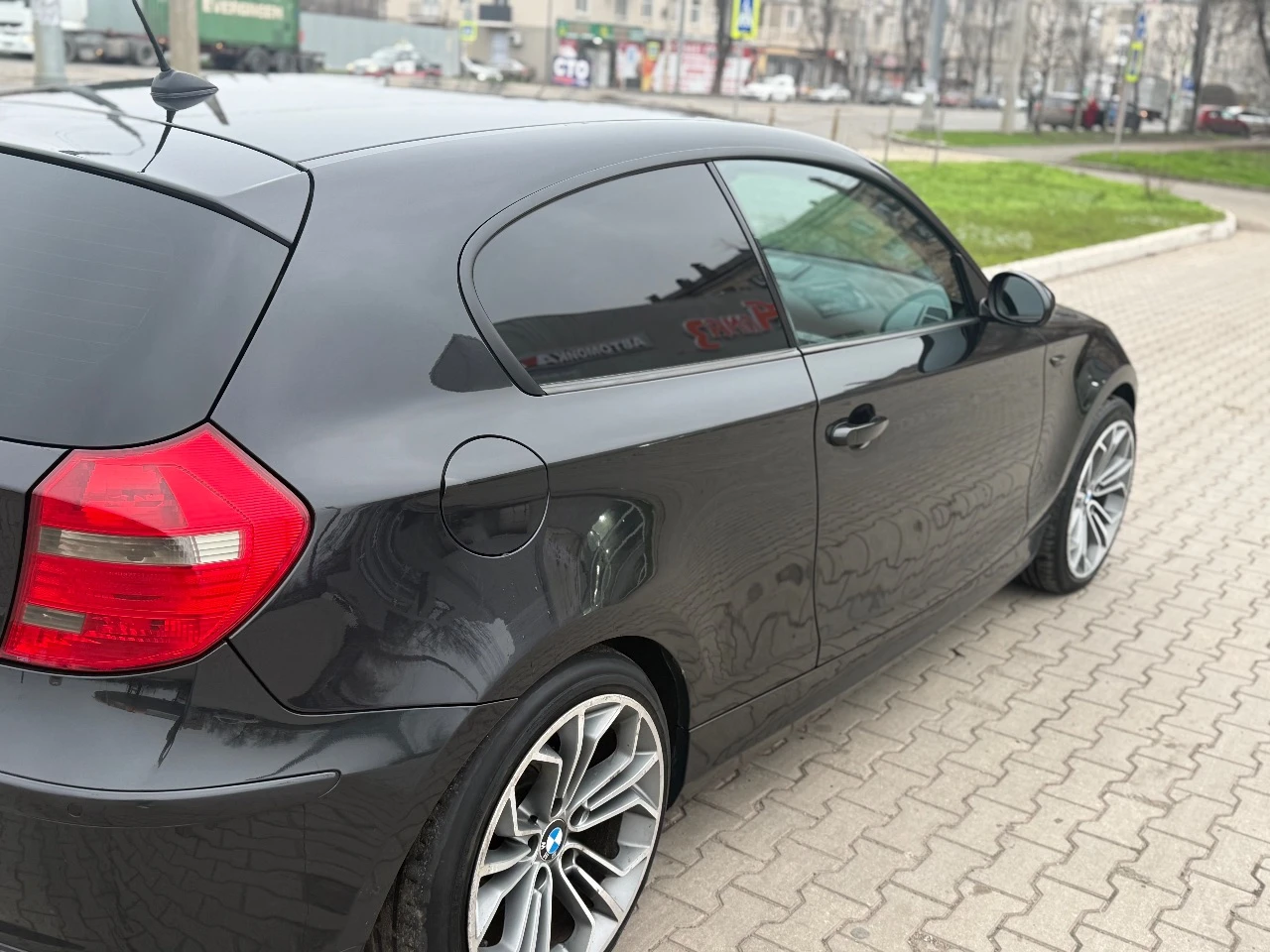 Продается bmw 116i. машина в идеальном состоянии. дополнительных вложений не требует. диски титановы... - фотография