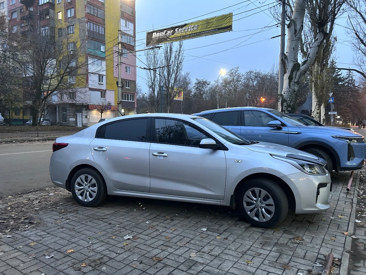 Kia rio
Год выпуска 2017 год
Коробка автомат, 6-ти ступенчатая
1,6
Пробег 73 тыс. Км
Машина в отличном состоянии, новый жк дисплей на андроиде, с навигатором. Машина обслужена полностью, вложений не требует никаких, двигатель работает отлично, коробка отлично, по ходовке ни одного постороннего звука. Макеевка
Цена: 1,4 млн. ₽.
📞 Звоните: +7(949)3846069 - фотография - 5