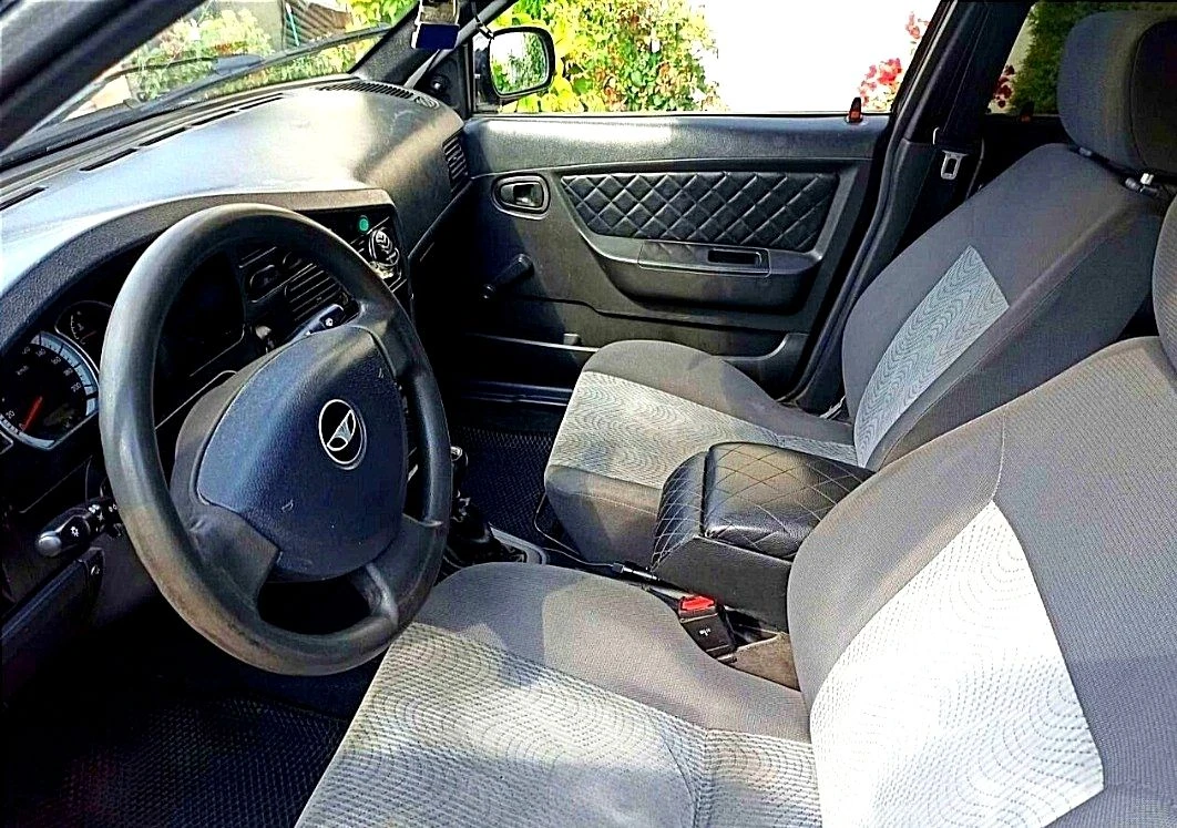 Авто только в аренду с правом выкупа! на неделю-две простой аренды нет! продажа авто в рассрочку! выгодно! 💥🌟💥🌟💥🌟💥🌟💥🌟💥🌟💥🌟 daewoo-lanos-1.5//8-ми клапанник led-линзы в фарах, 2-din магнитола. состояние-супер! под капотом на стаканах и лонжеронах нет гнили и ржавчины. низ дверей, колёсные арки, багажник, пороги и днище также без гнили и ржавчины! поменяно масло, антифриз, колодки и все расходники. произведена качественная антикорозийная обработка кузова. авто полностью обслужено и подготовлено к работе. самое надёжное и самое недорогое в эксплуатации авто! цена аренды с выкупом=1200.руб. /сутки (платёж входит в общую сумму выкупа!!) никаких других расходов и платежей нет и не будет! обязательная предоплата аренды авансом-вперёд за месяц! официальный договор продажи в рассрочку. прописка в паспорте-днр. от 25-ти лет. также есть надёжное авто- daewoo nexia-2(рестайлинговая). днр-донецк: +7(949)553-21-96. telegram: @avto_donbass01 - фотография - 17