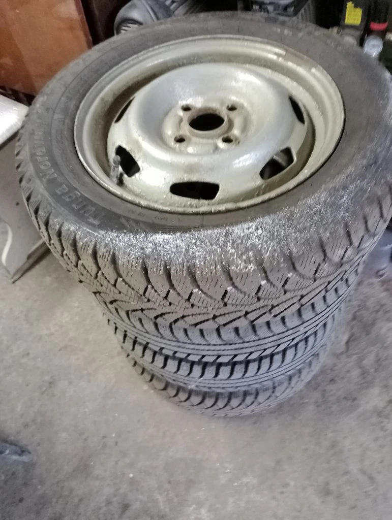 Продам диски с резиной 175 65 14 джили ск. остаток протектора 60%. цена 10000рублей. г горловка тел... - фотография