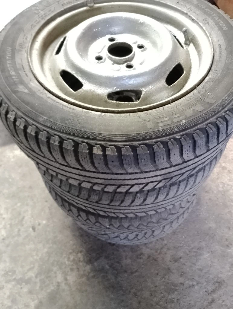 Продам диски с резиной 175 65 14 джили ск. остаток протектора 60%. цена 10000рублей. г горловка тел +7948 815 83 08. telegram whatsapp. - фотография - 3