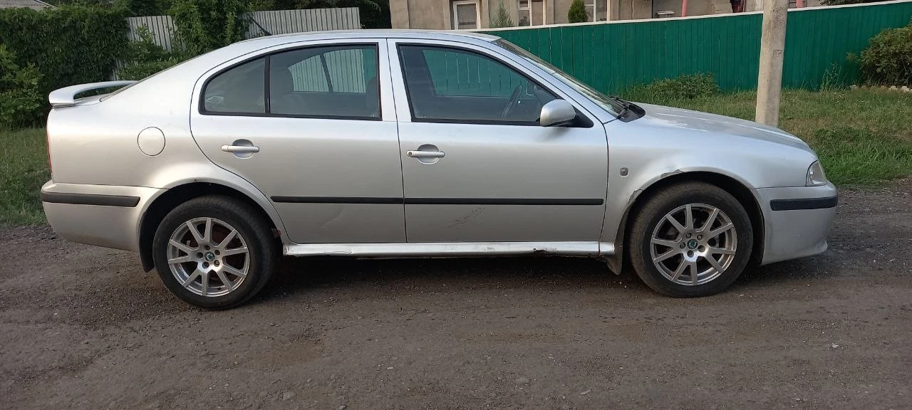 Skoda octavia tour 2008 год - мотор 1.6 (102 л. с ) мт. авто в хорошем состоянии, технически полностью исправна. более подробная информация по телефону : +79494192072, +79933432681 - фотография - 11