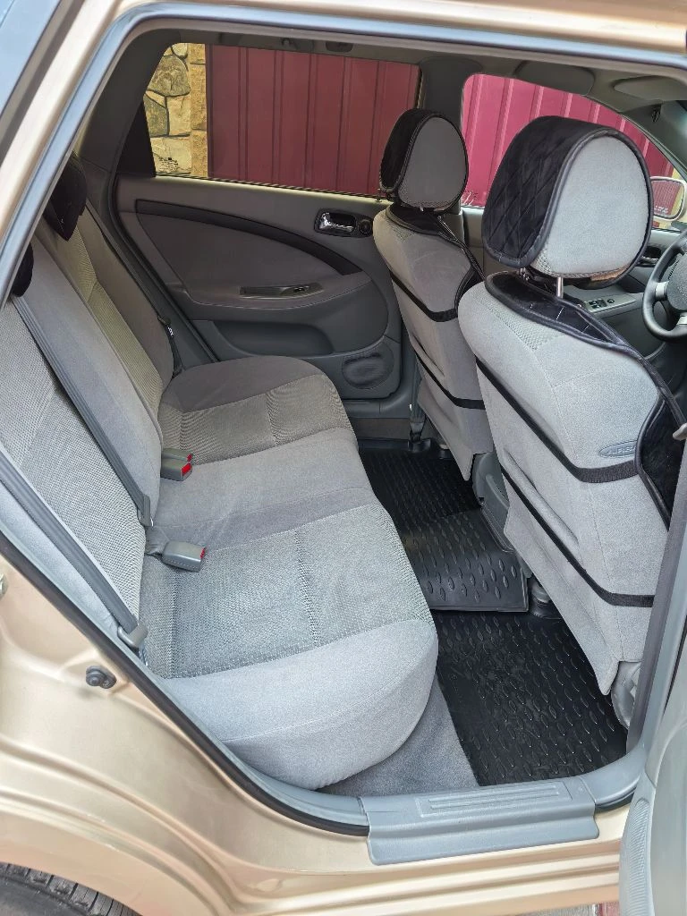 Шевроле лачетти универсал. двигатель 1.6. пробег 120 000, состояние хорошее. комплектация предмаксимальная. цена 680 000, торг. амвросиевка. +79494703085. - фотография - 4