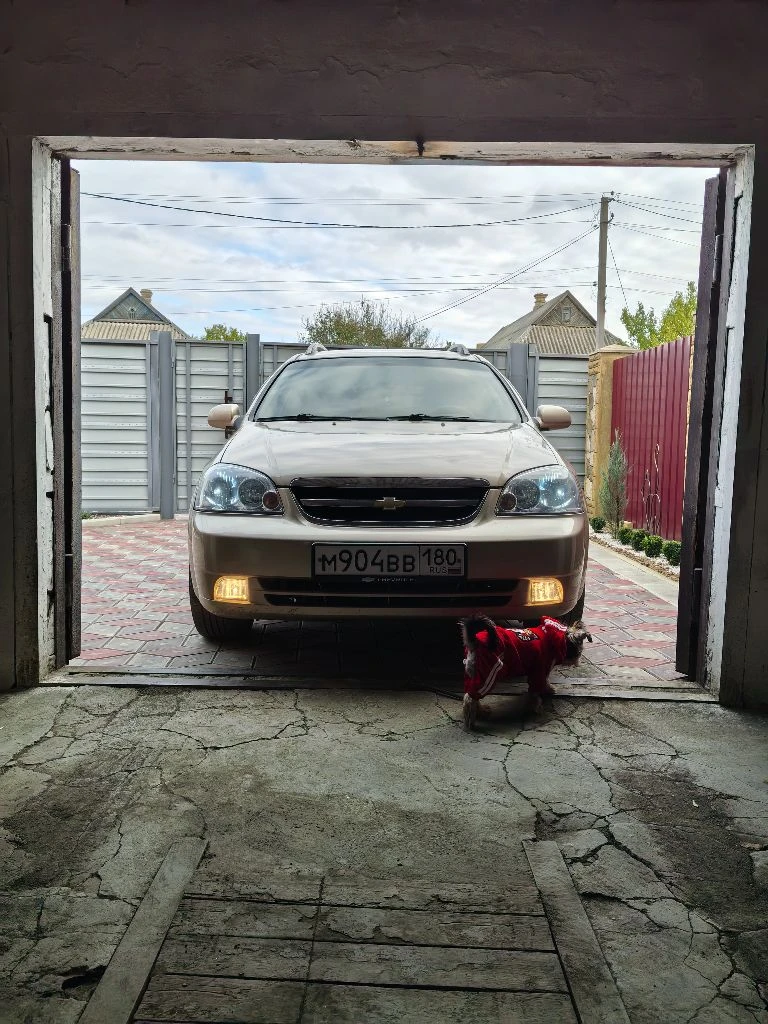 Шевроле лачетти универсал. двигатель 1.6. пробег 120 000, состояние хорошее. комплектация предмаксимальная. цена 680 000, торг. амвросиевка. +79494703085. - фотография - 6