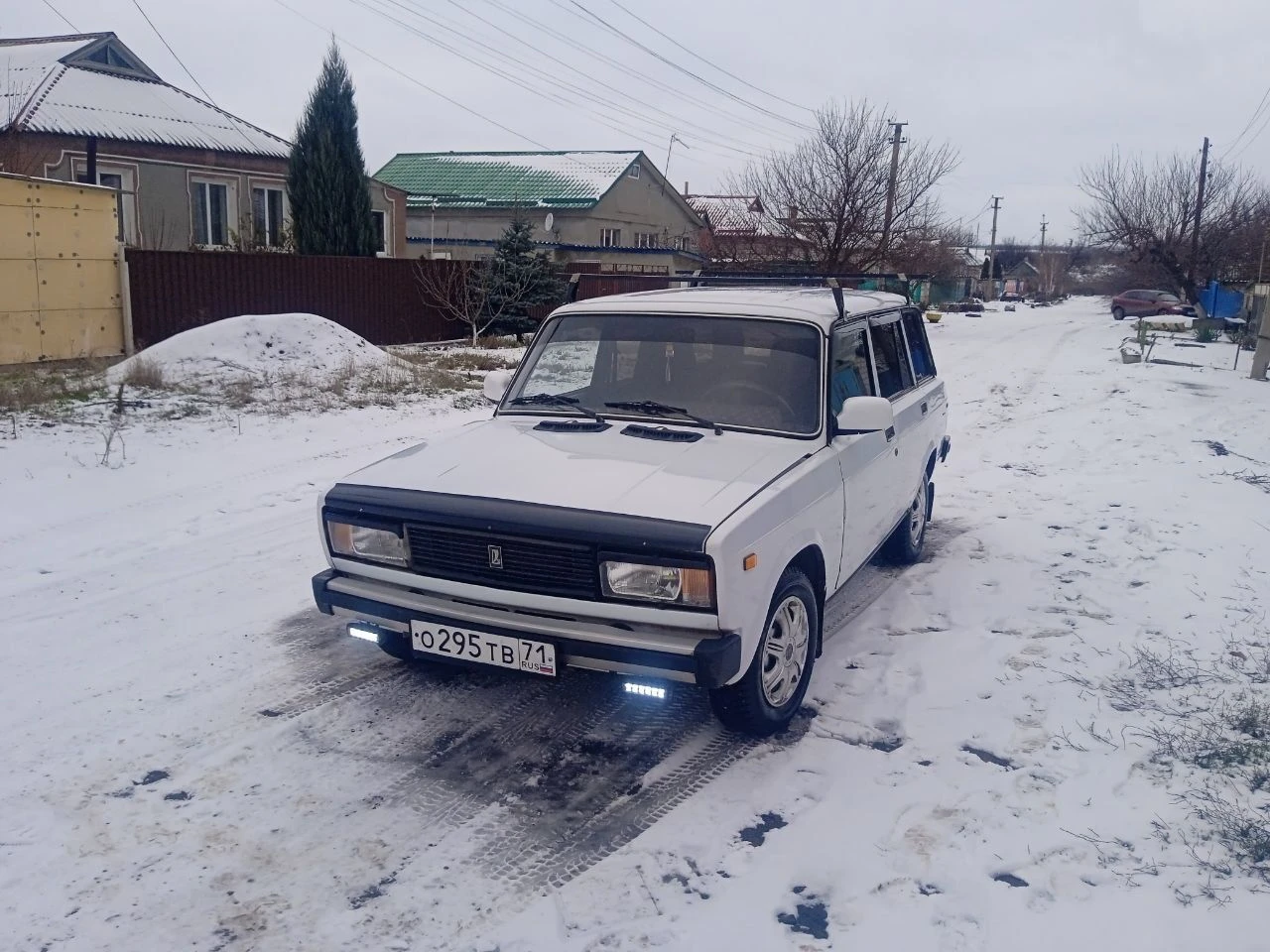 Ваз 21043, 2002г пробег 97 тыс. км, передние стеклоподъёмники, центр. замок, сигнализация, заменил все масла и фильтра, помпа тосол 2 радиатора патрубки, электрон. зажигание, тормозные диски, колодки передние задние шаровые, саленблоки трапеция, маятник, новая зимняя резина. собственник цена 295 торг. +79494714057 - фотография - 10