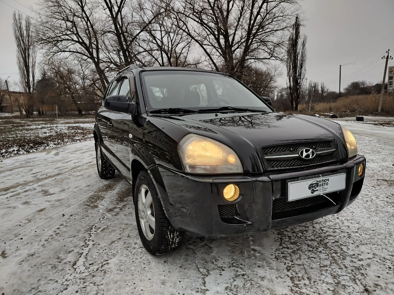 🚗 💰продам автомобиль💰🚀 hyundai tucson ▶️ ❗️пробег 177 тыс❗️ 😱 ▶️ год выпуска: 2006 г. ▶️ кпп: механика,5ст. обьем 2.0 🚜полный привод🚜 ▶️ ❗️❗️ 1 владелец ❗️❗️ подтверждено автотекой ℹ️ описание: ✅ автомобиль в отличном состоянии как технически, так и внешне! ✅ автомобиль в дтп не участвовал! ✅ бережное использование, есть автотека по запросу. 🔥 автомобиль в отличной комплектации: • кондиционер • климат контроль • подогревы сидений, зоны дворников, стёкл и зеркал • полный стеклопакет *парктроники • легкосплавные диски + новая зимняя резина. *полный привод 4 wd ❗предоставлю видео обзор по требованию! 🏛 юридически автомобиль чист, без штрафов и запретов! 🏢 осмотр в г. амвросиевка или по договорённости в любом городе. доставка в любой город л-днр ☎ телефон для связи: +79493391770 +79490789890 телеграмм, вацап на номере. телефон включен всегда! 💰 цена 820.000 тысяч рублей. торг будет но небольшой - фотография - 3