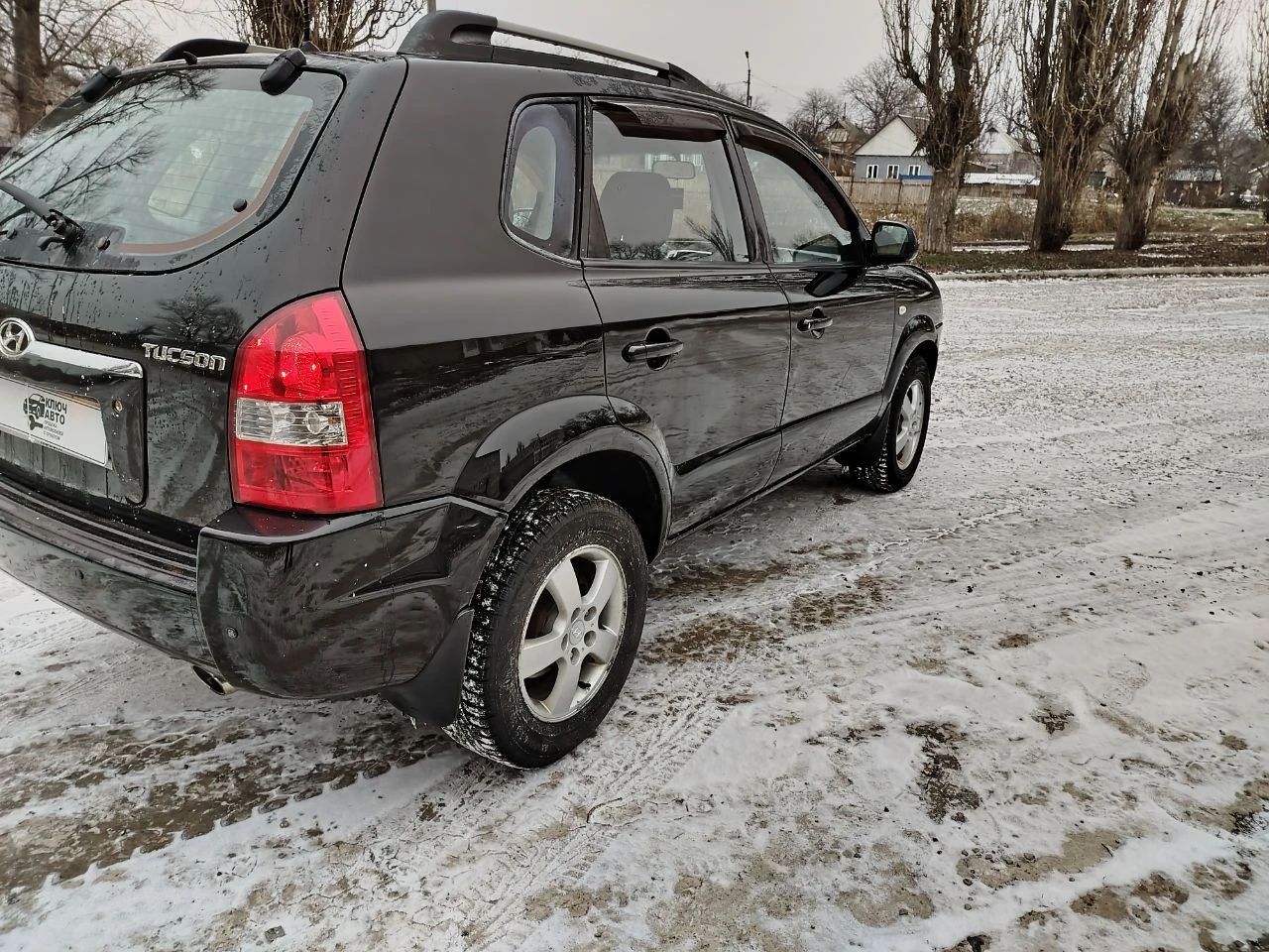 🚗 💰продам автомобиль💰🚀 hyundai tucson ▶️ ❗️пробег 177 тыс❗️ 😱 ▶️ год выпуска: 2006 г. ▶️ кпп: механика,5ст. обьем 2.0 🚜полный привод🚜 ▶️ ❗️❗️ 1 владелец ❗️❗️ подтверждено автотекой ℹ️ описание: ✅ автомобиль в отличном состоянии как технически, так и внешне! ✅ автомобиль в дтп не участвовал! ✅ бережное использование, есть автотека по запросу. 🔥 автомобиль в отличной комплектации: • кондиционер • климат контроль • подогревы сидений, зоны дворников, стёкл и зеркал • полный стеклопакет *парктроники • легкосплавные диски + новая зимняя резина. *полный привод 4 wd ❗предоставлю видео обзор по требованию! 🏛 юридически автомобиль чист, без штрафов и запретов! 🏢 осмотр в г. амвросиевка или по договорённости в любом городе. доставка в любой город л-днр ☎ телефон для связи: +79493391770 +79490789890 телеграмм, вацап на номере. телефон включен всегда! 💰 цена 820.000 тысяч рублей. торг будет но небольшой - фотография - 9